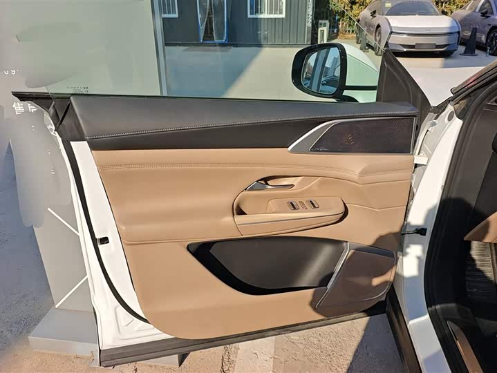 Фото 7 - XPeng G9