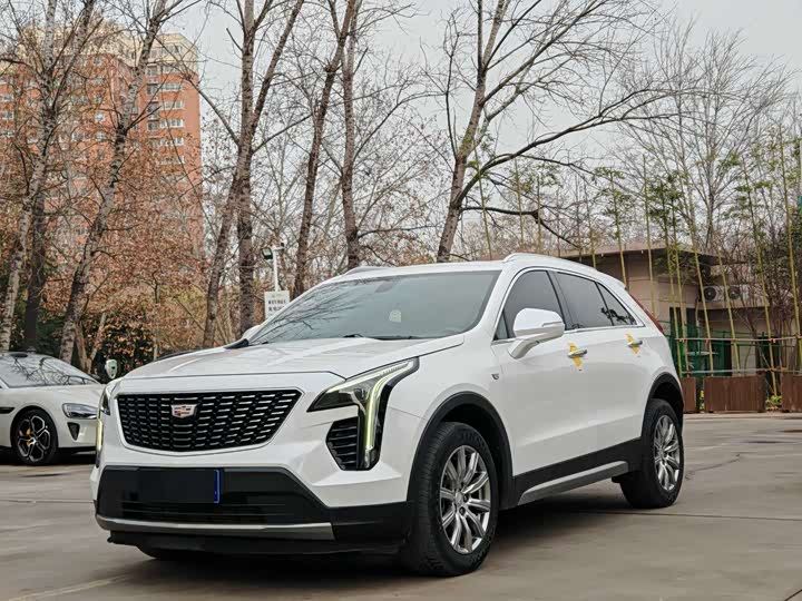 Фото 1 - Cadillac XT4