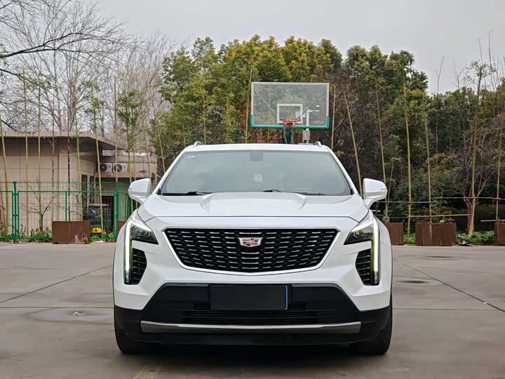 Фото 2 - Cadillac XT4