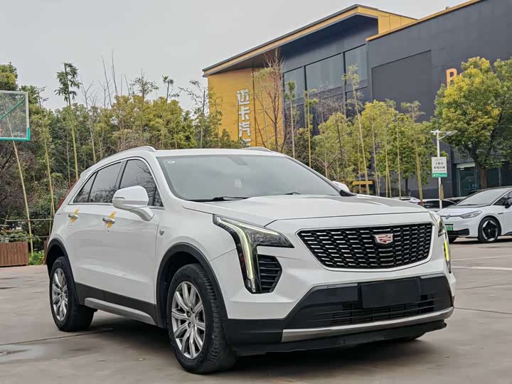 Фото 3 - Cadillac XT4