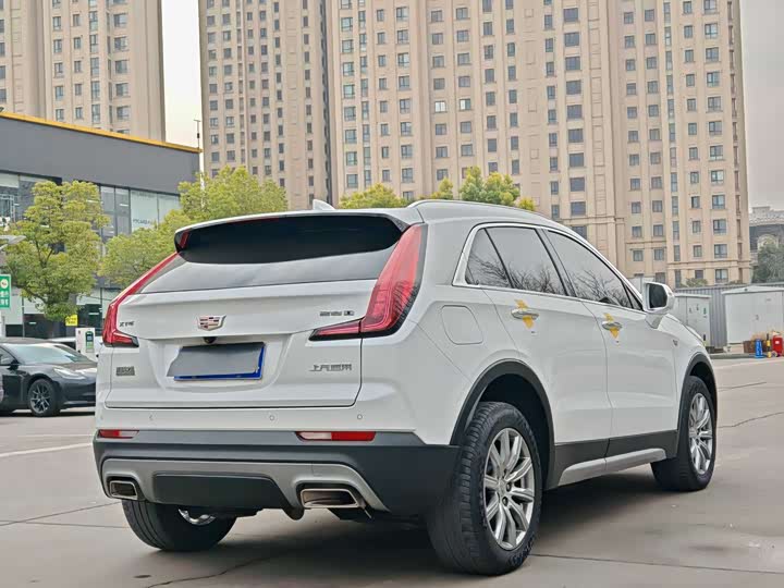 Фото 5 - Cadillac XT4