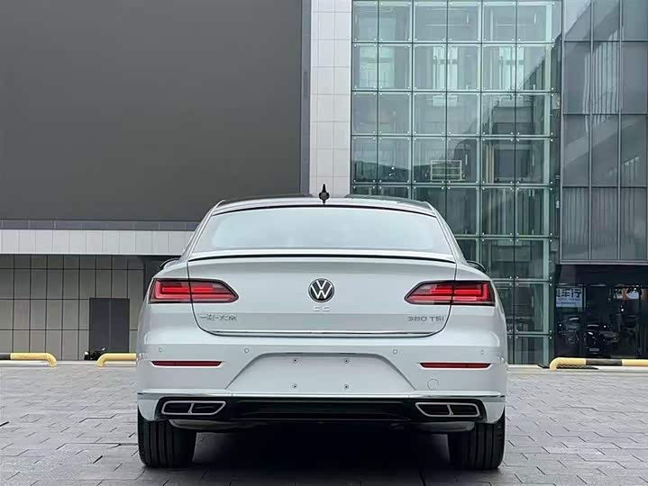Фото 9 - Volkswagen CC