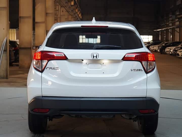 Фото 4 - Honda Vezel