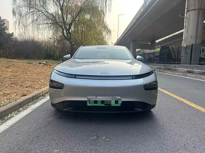 Фото 2 - XPeng P7