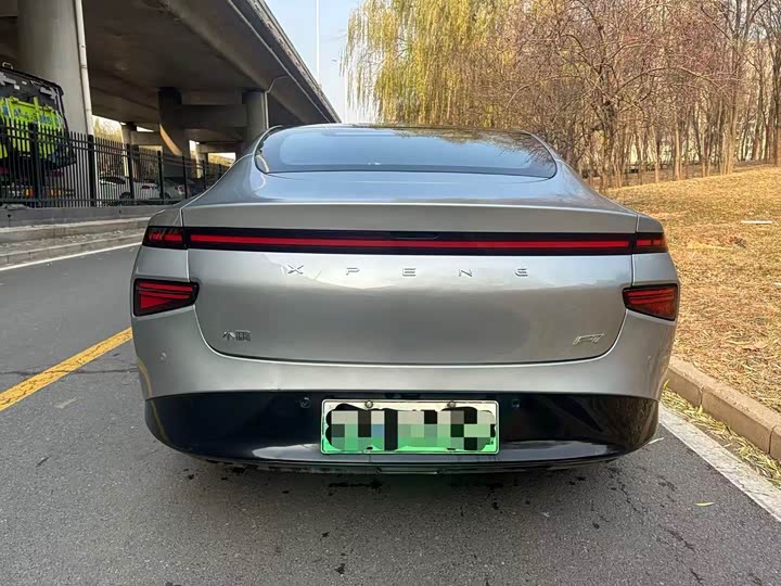 Фото 5 - XPeng P7