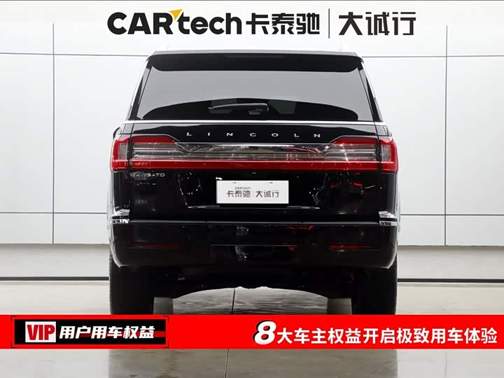 Фото 8 - Lincoln Navigator