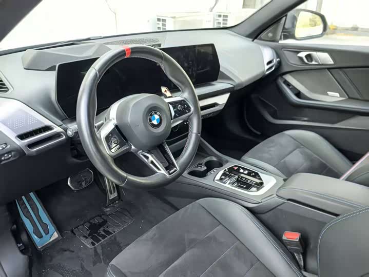 Фото 8 - BMW 2 Series