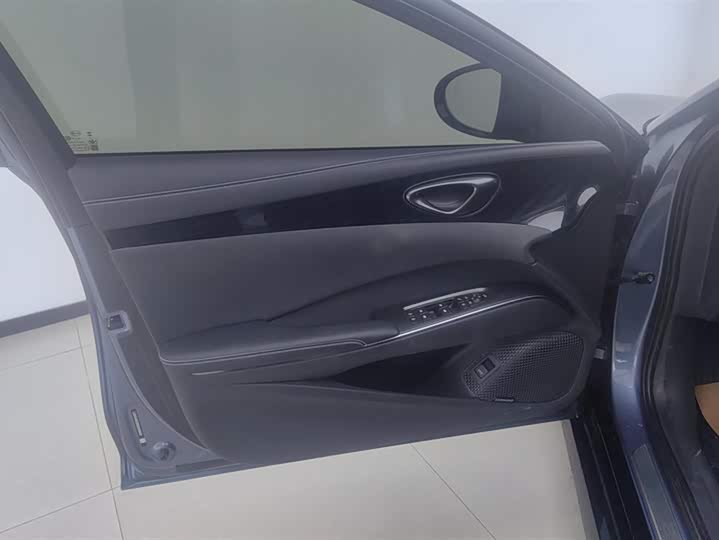 Фото 7 - BYD Seal