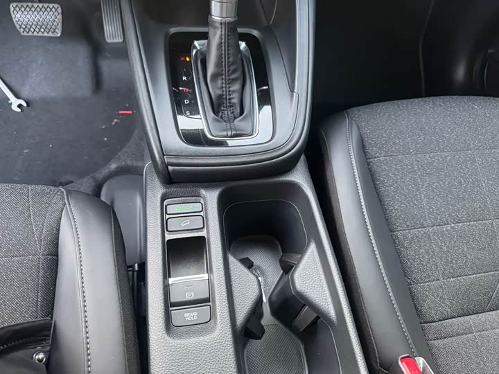 Фото 8 - Honda Vezel