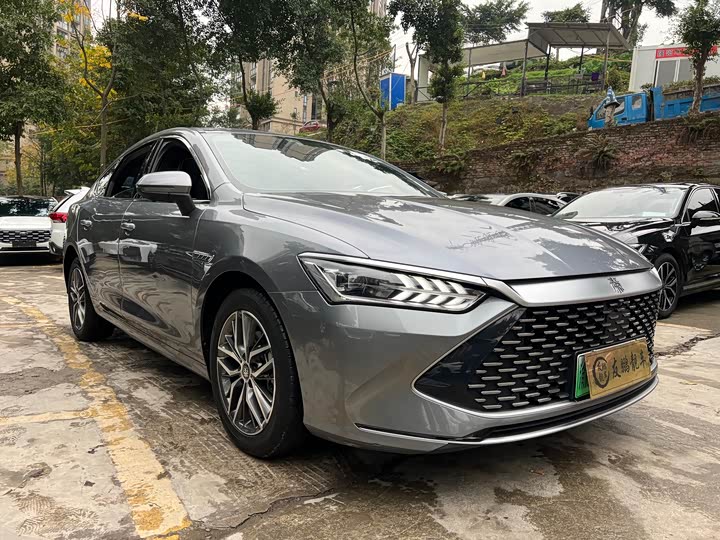 Фото 3 - BYD Qin Plus