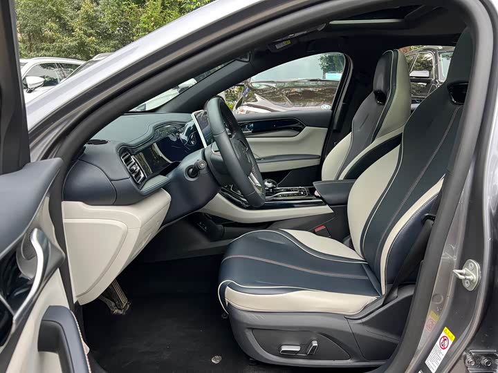 Фото 8 - BYD Qin Plus