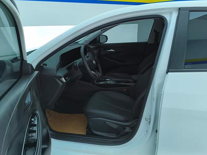 Фото 9 - Buick Verano