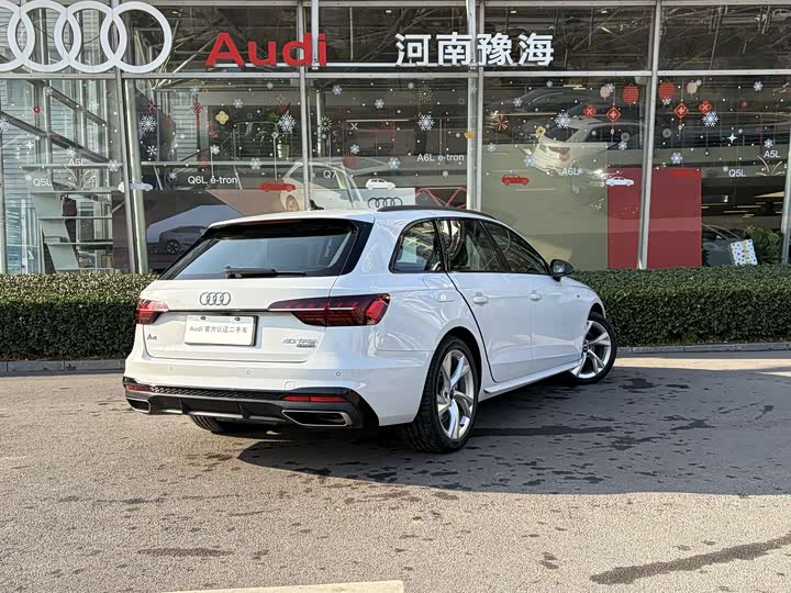 Фото 5 - Audi A4