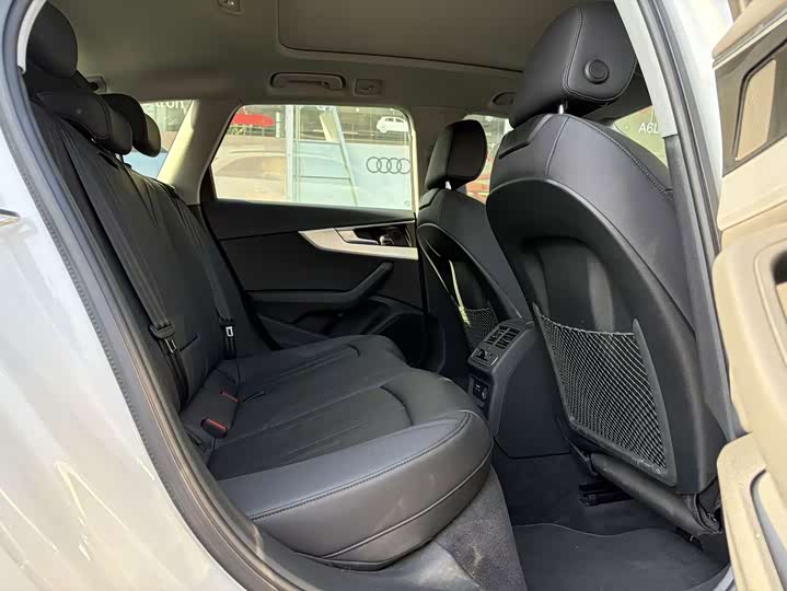 Фото 9 - Audi A4