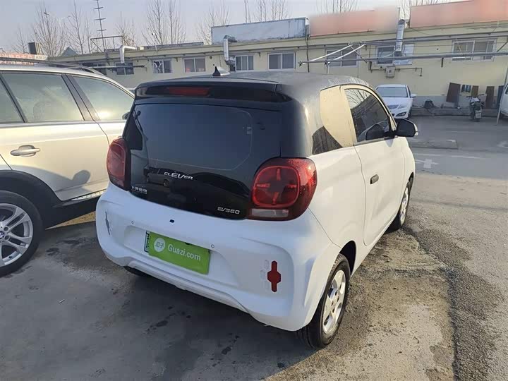 Фото 7 - Roewe Clever