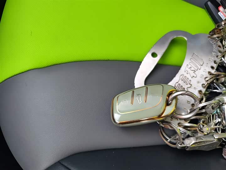 Фото 9 - Roewe Clever