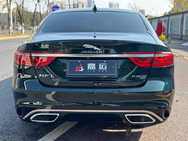 Фото 4 - Jaguar XF L