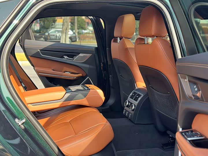 Фото 8 - Jaguar XF L