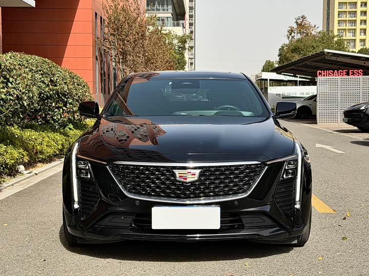 Фото 2 - Cadillac CT5