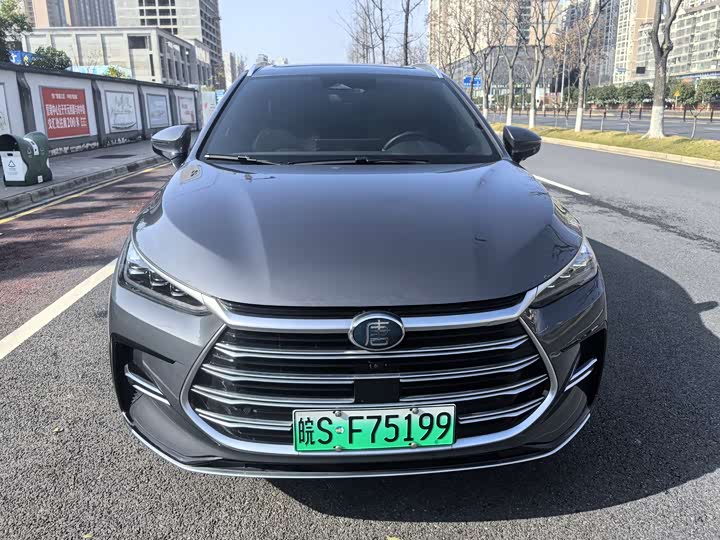 Фото 2 - BYD Tang Hybrid/EV