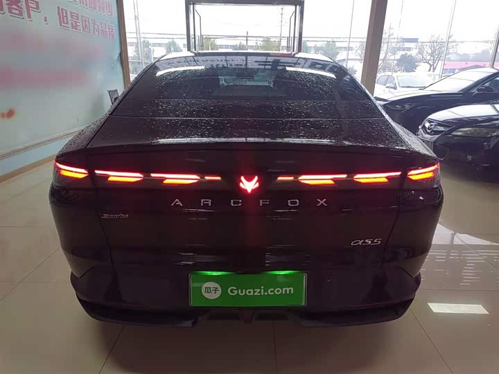 Фото 6 - BAIC Arcfox Alpha S5