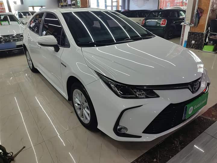 Фото 4 - Toyota Corolla