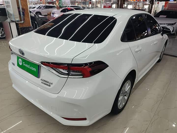 Фото 7 - Toyota Corolla