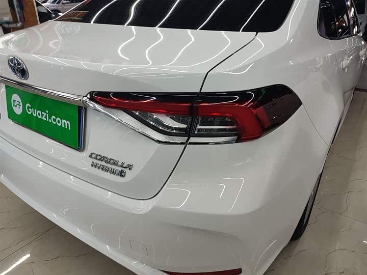 Фото 8 - Toyota Corolla