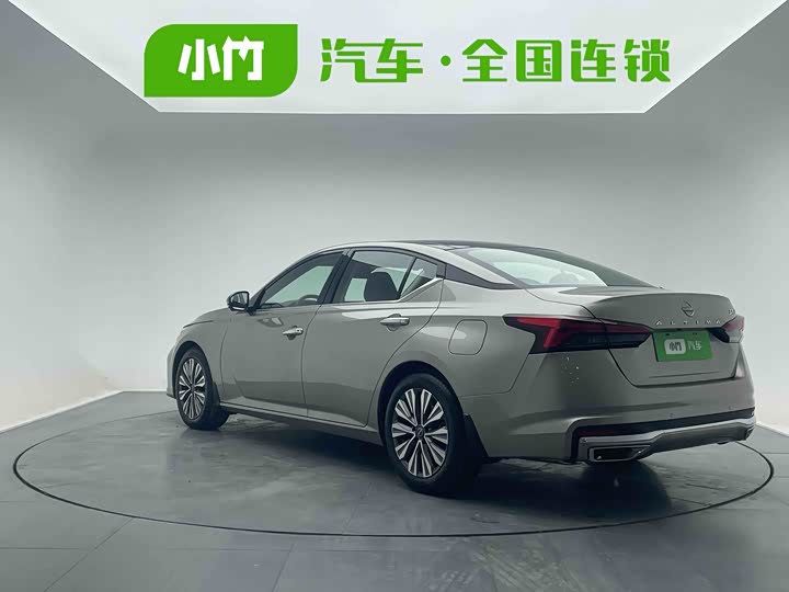 Фото 5 - Nissan Teana