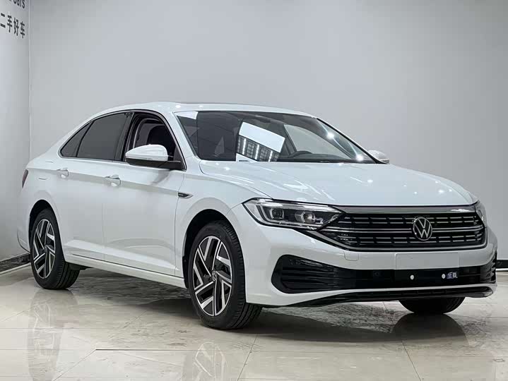 Фото 2 - Volkswagen Sagitar L