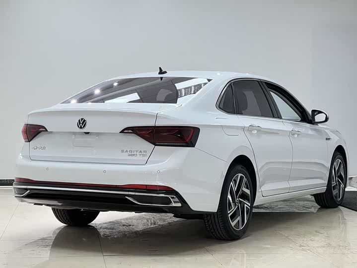 Фото 5 - Volkswagen Sagitar L