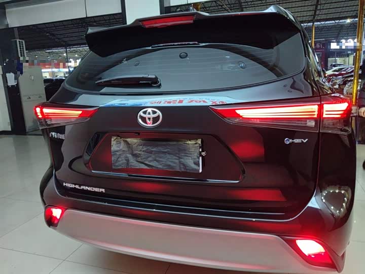 Фото 6 - Toyota Highlander