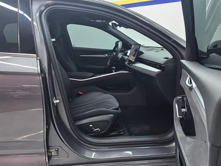 Фото 8 - Geely Preface