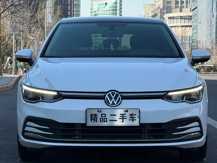 Фото 2 - Volkswagen Golf