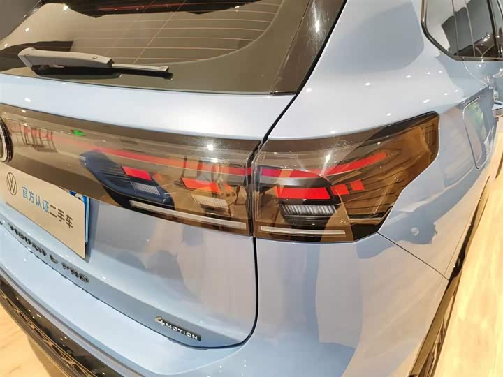 Фото 8 - Volkswagen Tiguan L Pro