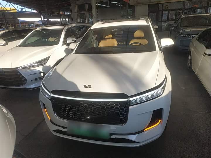 Фото 3 - LiXiang One