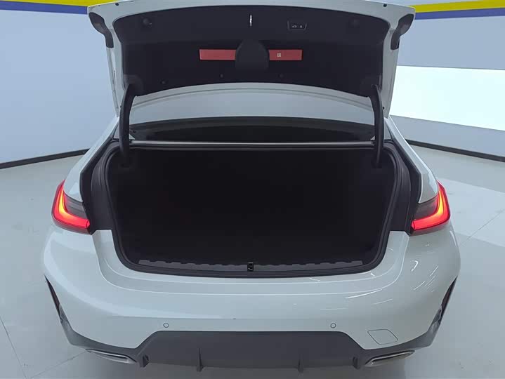 Фото 4 - BMW 3 Series