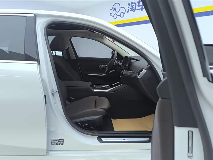 Фото 8 - BMW 3 Series