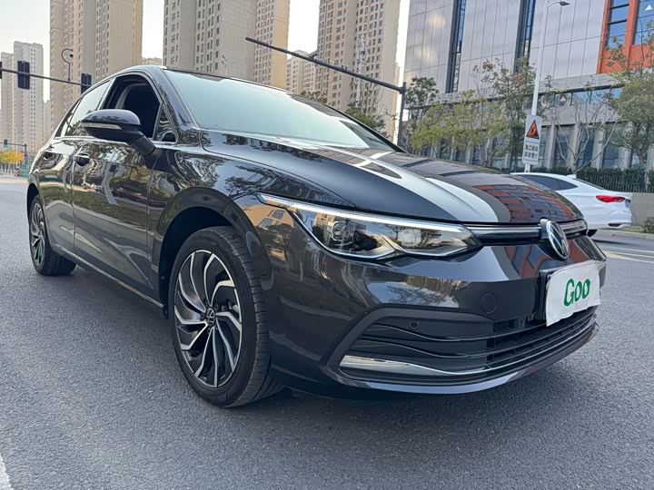 Фото 7 - Volkswagen Golf