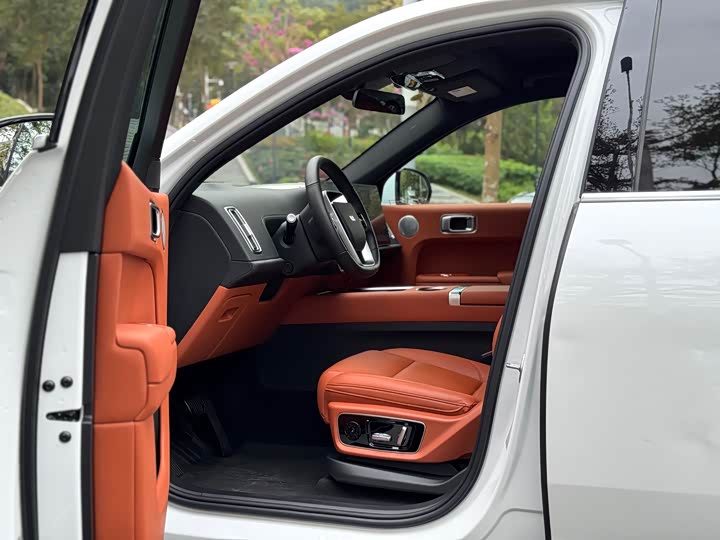 Фото 5 - LiXiang L7