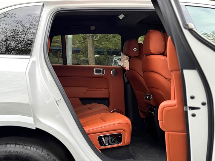 Фото 8 - LiXiang L7