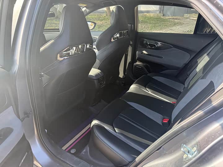 Фото 6 - GAC Trumpchi Empow R