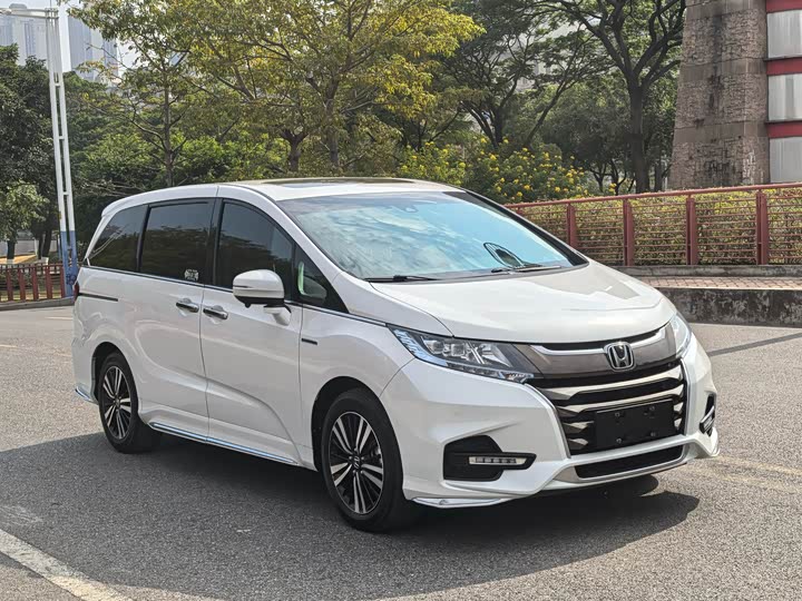 Фото 3 - Honda Odyssey