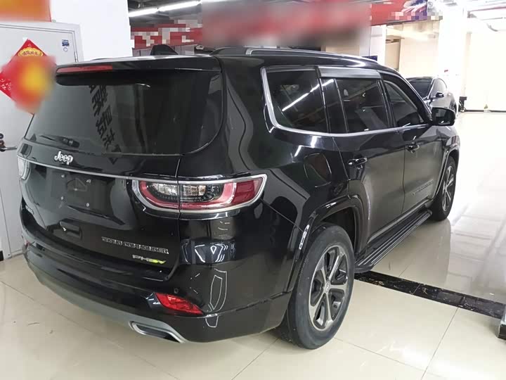 Фото 7 - Jeep Grand Commander Hybrid