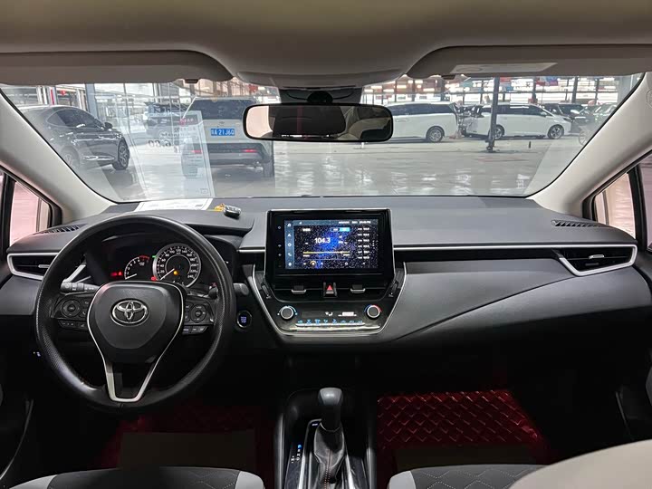 Фото 6 - Toyota Corolla