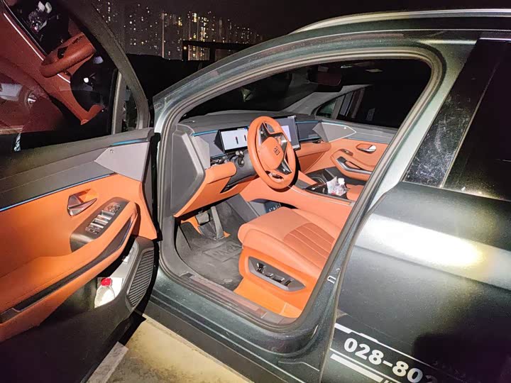 Фото 5 - BYD Tang L