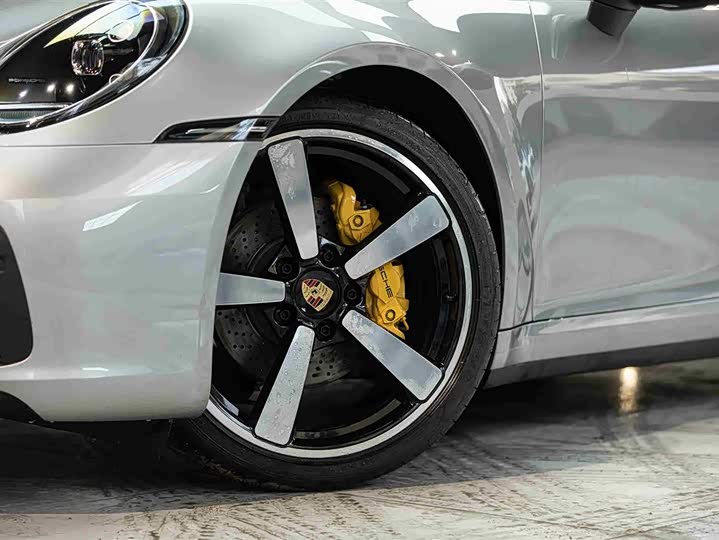 Фото 5 - Porsche 911