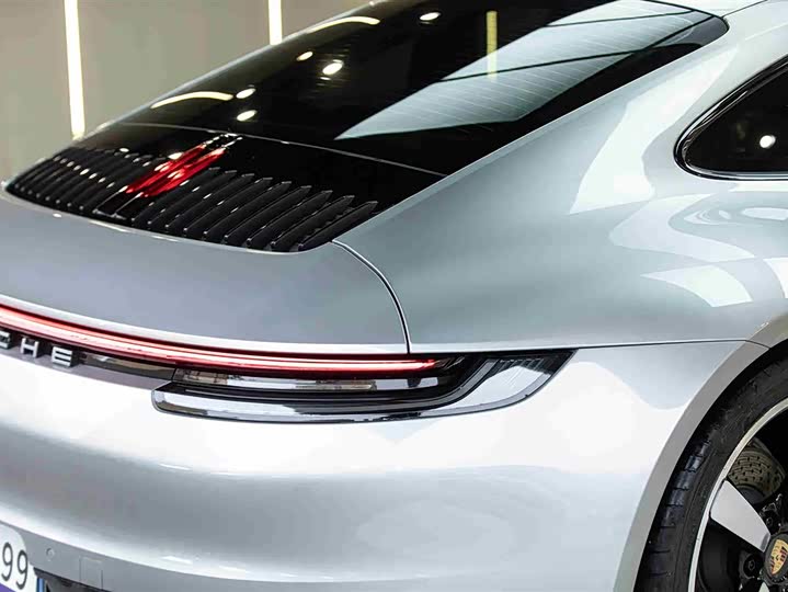 Фото 8 - Porsche 911