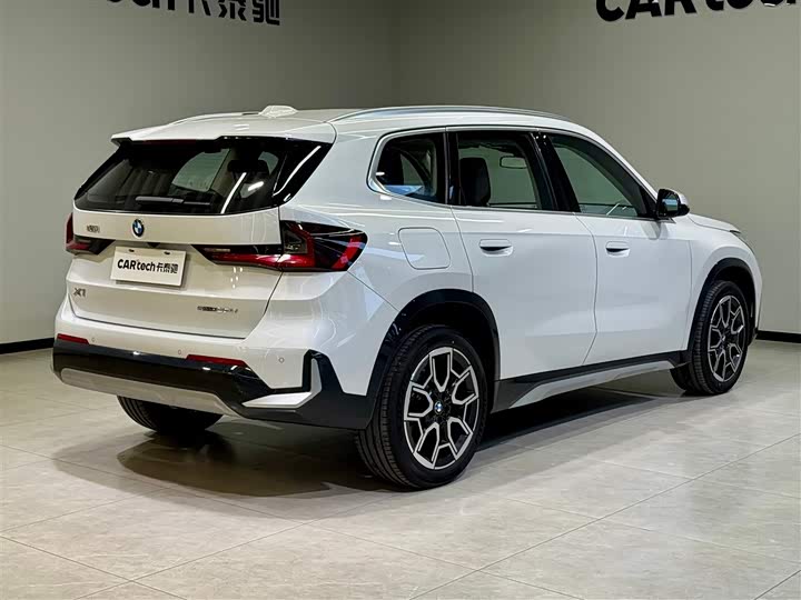 Фото 4 - BMW X1