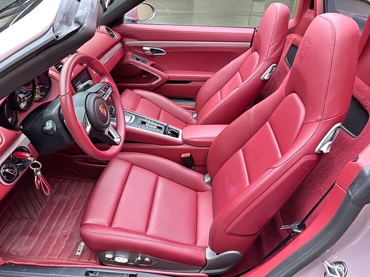 Фото 4 - Porsche 718